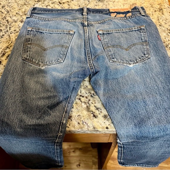 🔥VINTAGE 501 Men's Levi Strauss & Co. Distressed Blue Jeans Size 31X30 - Picture 8 of 10